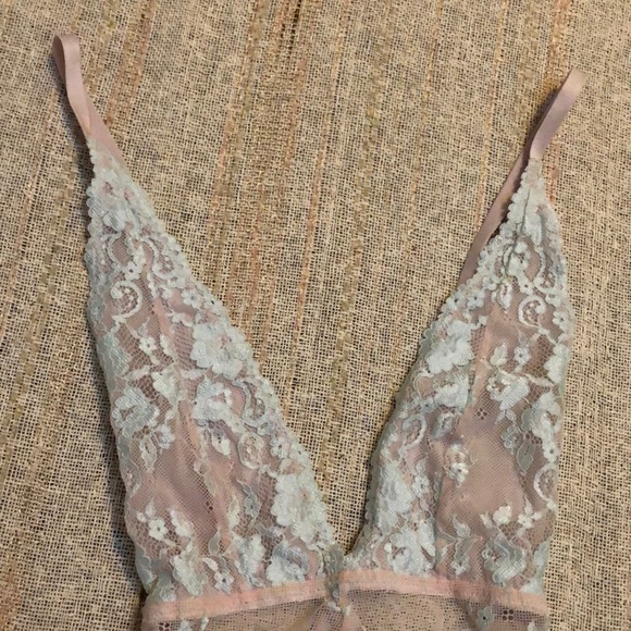 Lace Onsie - Picture 2 of 3